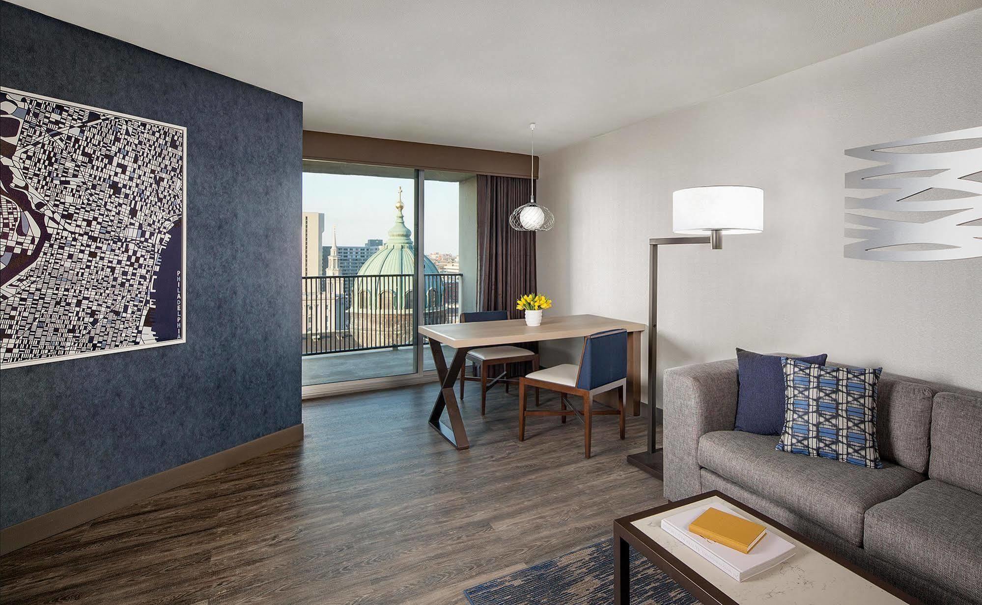Embassy Suites Philadelphia - Center City Exteriör bild
