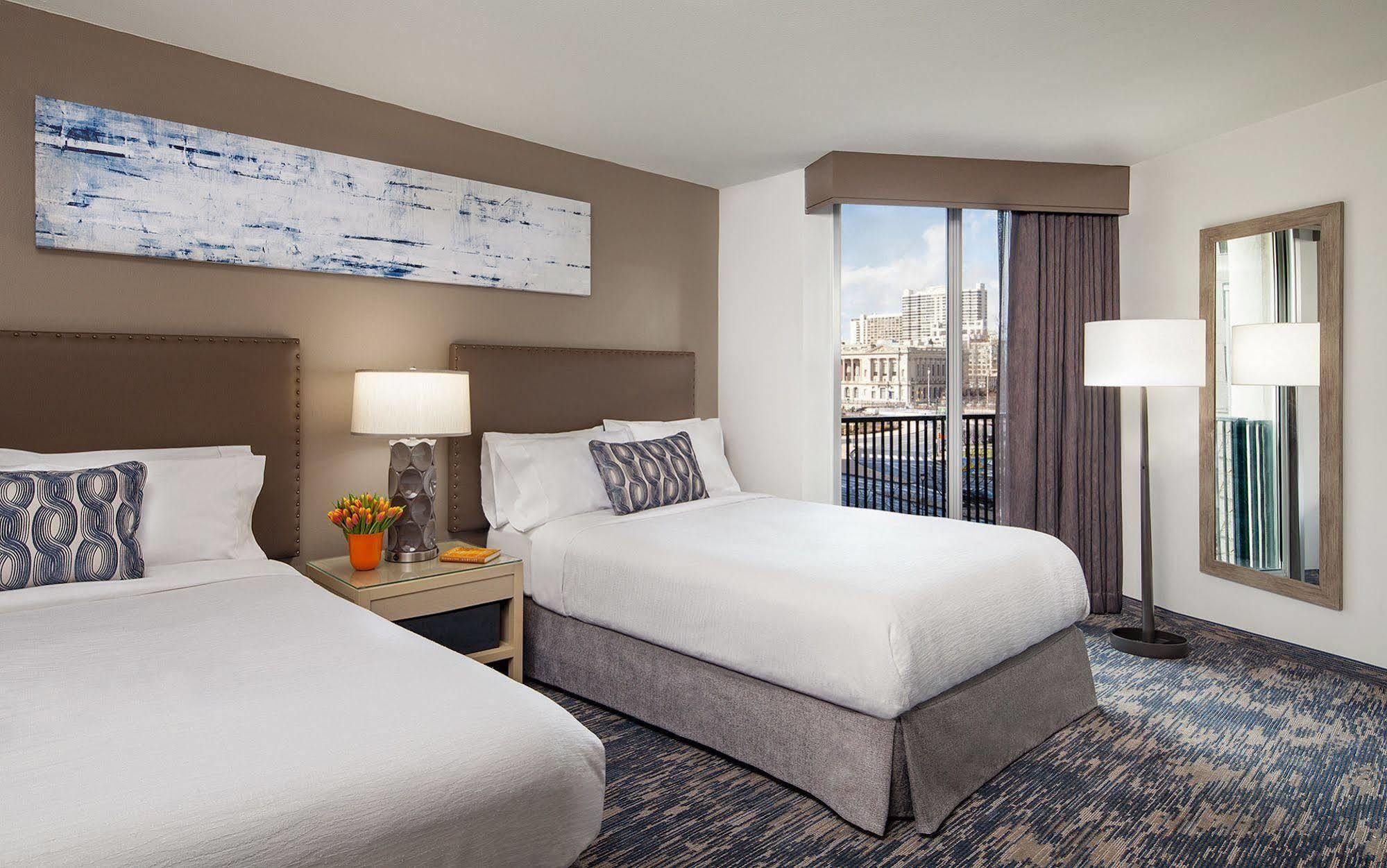 Embassy Suites Philadelphia - Center City Exteriör bild